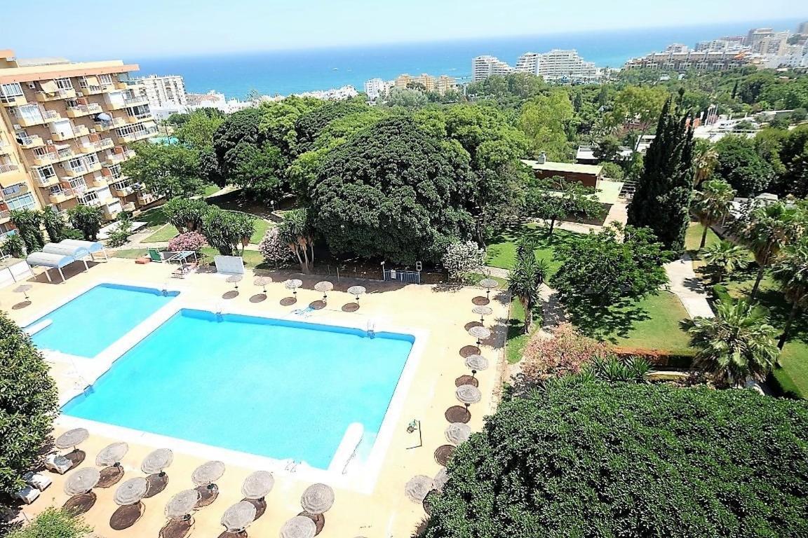 Iris Sea View Benalmadena Apartment Luaran gambar
